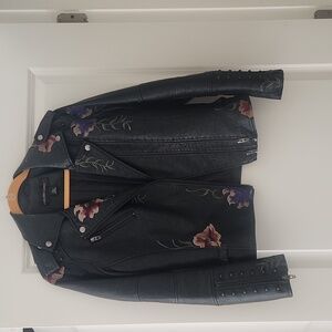 Stunning emroidered faux leather jacket